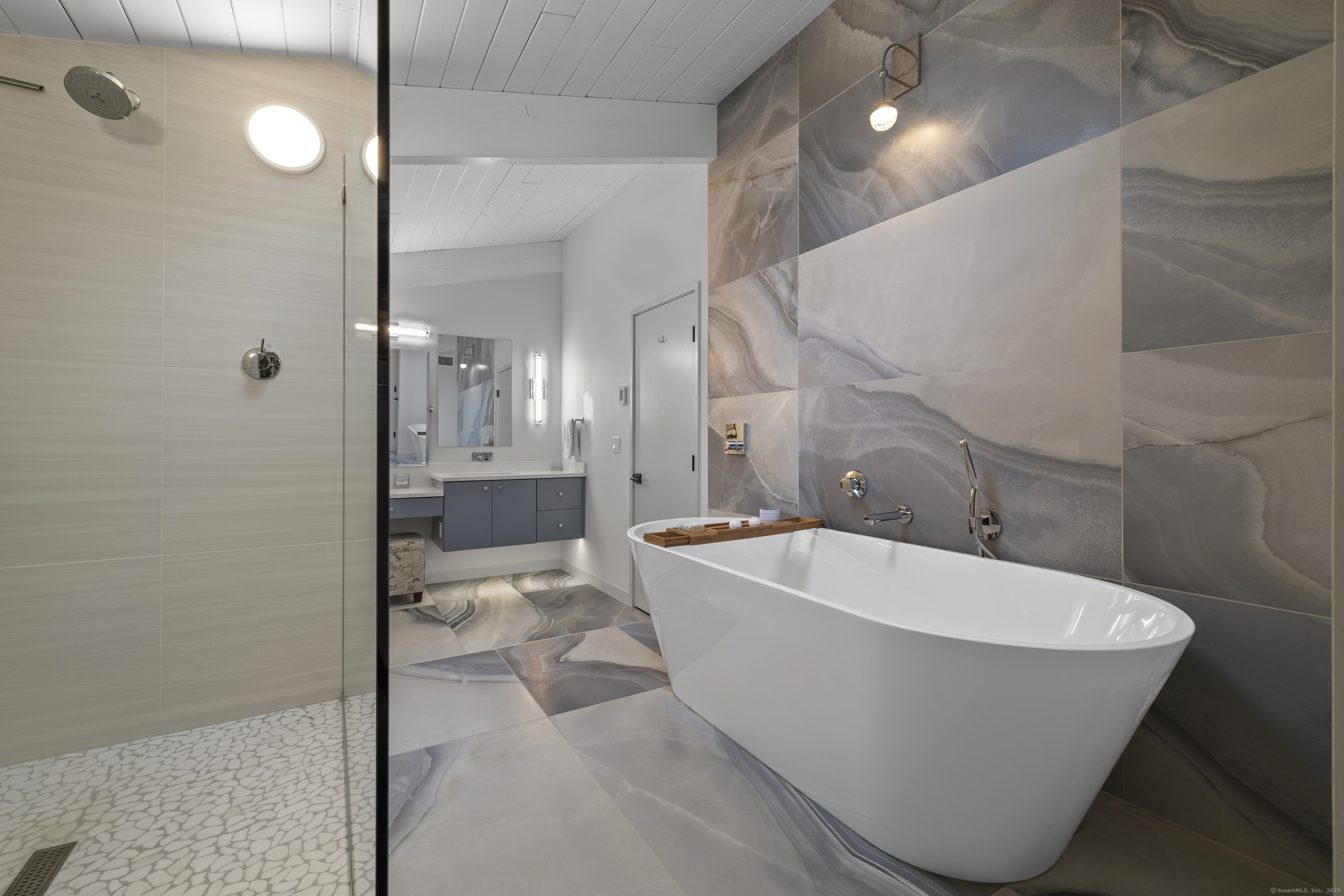 75 Montauk Avenue Stonington CT 06378