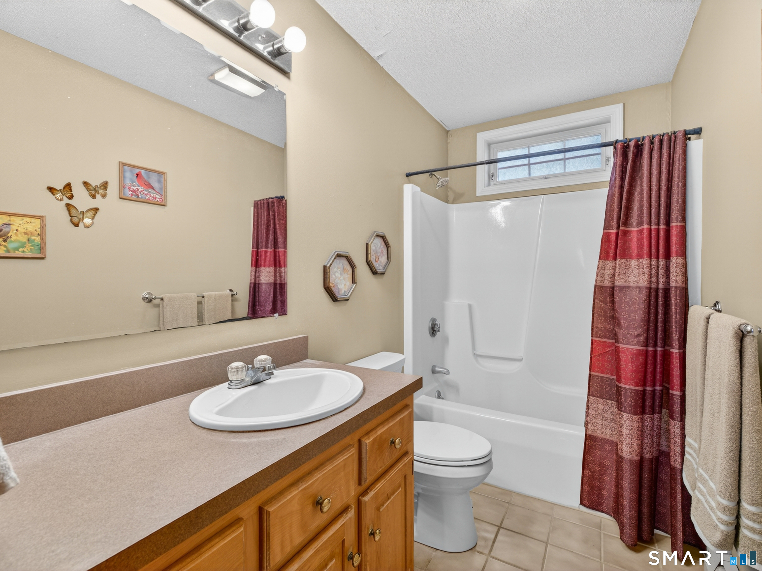 11 Cottage Lane East Lyme CT 06357