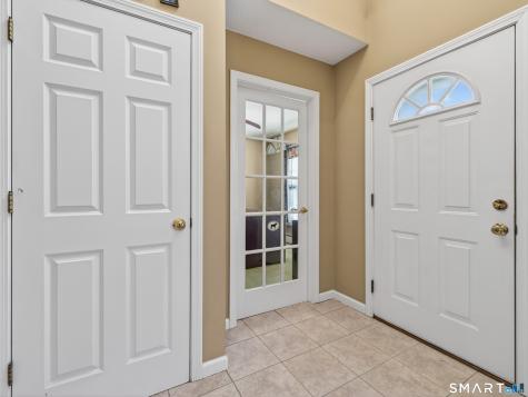 11 Cottage Lane East Lyme CT 06357