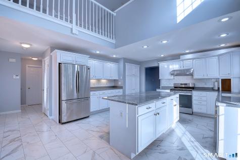 184 Rolling Green Middletown CT 06457