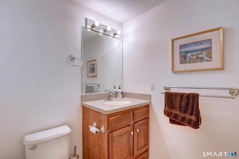 184 Rolling Green Middletown CT 06457