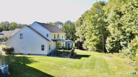 184 Rolling Green Middletown CT 06457