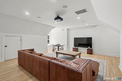 9 Banks Drive Wilton CT 06897