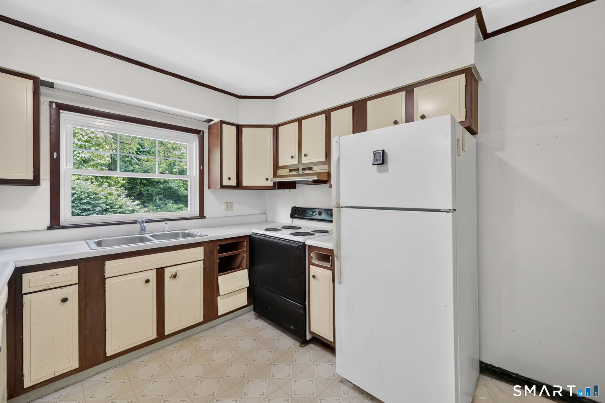 64 Hoffman Road Ellington CT 06029