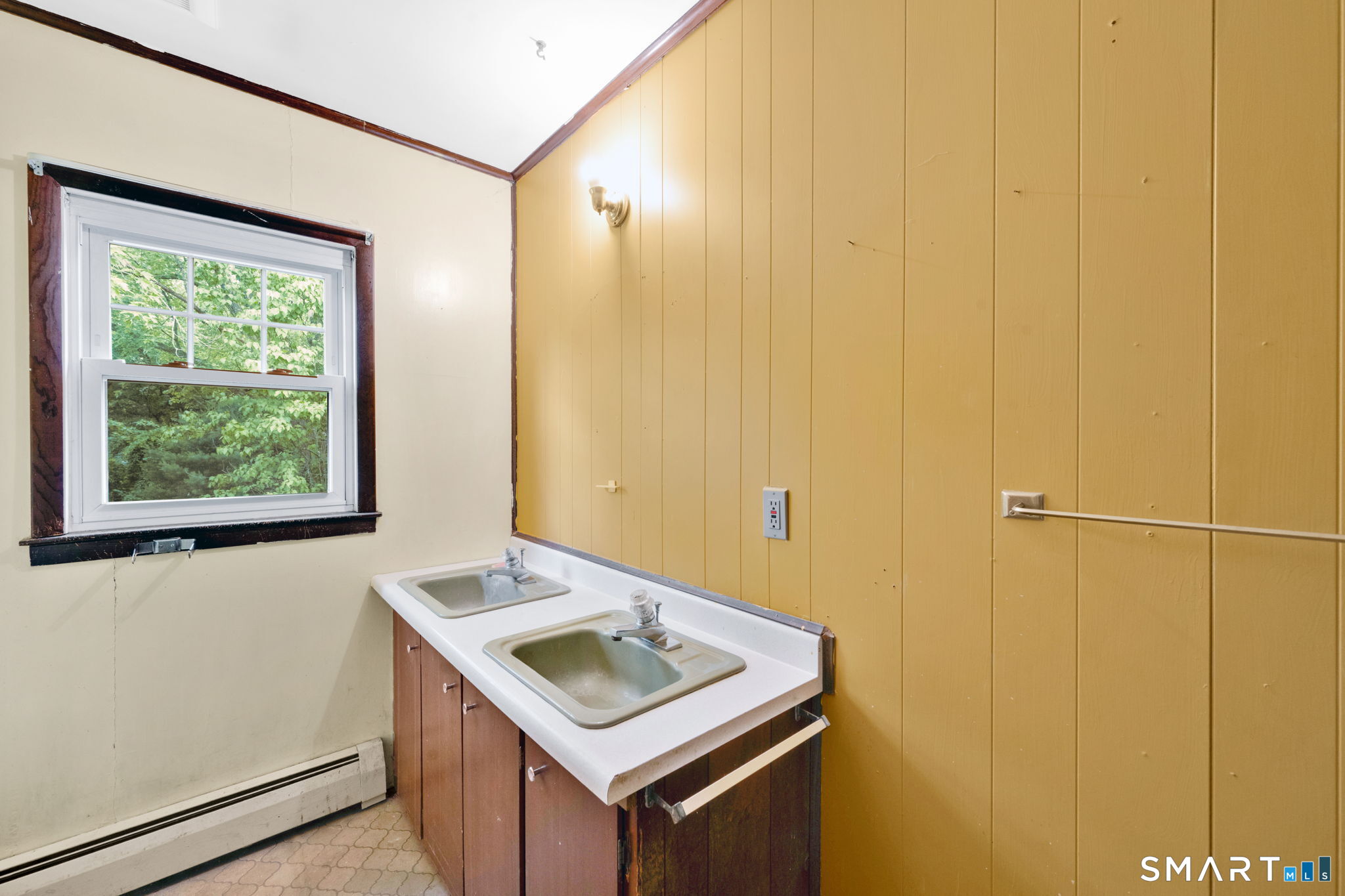 64 Hoffman Road Ellington CT 06029