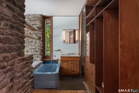 192 Cross Ridge Road New Canaan CT 06840