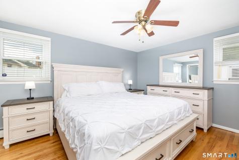 14 Fennwood Circle Newington CT 06111
