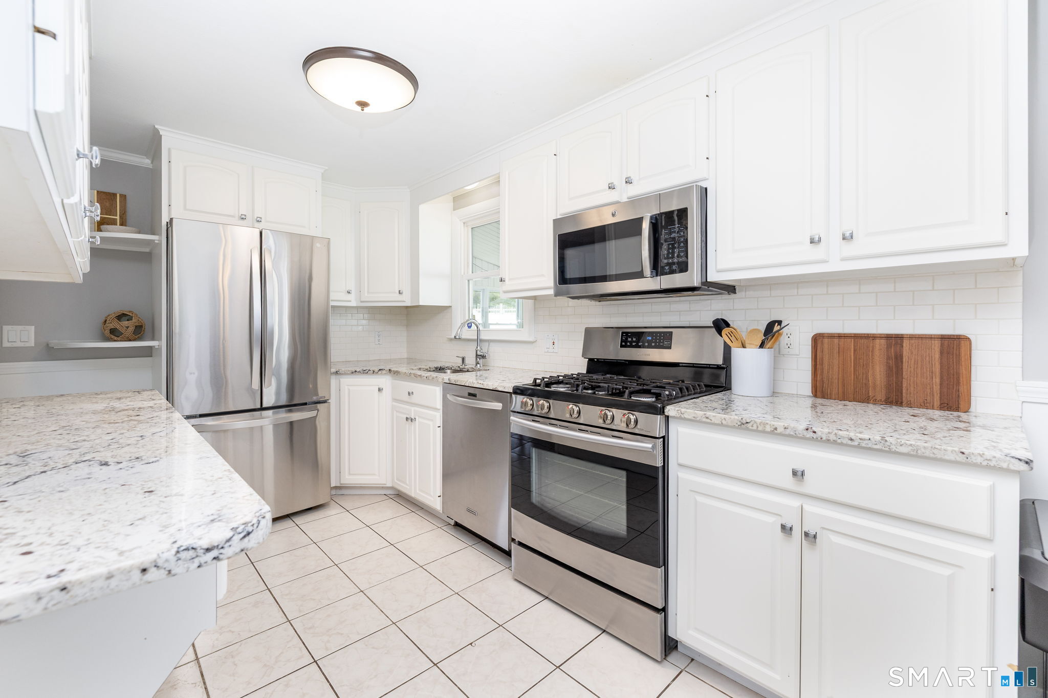 14 Fennwood Circle Newington CT 06111