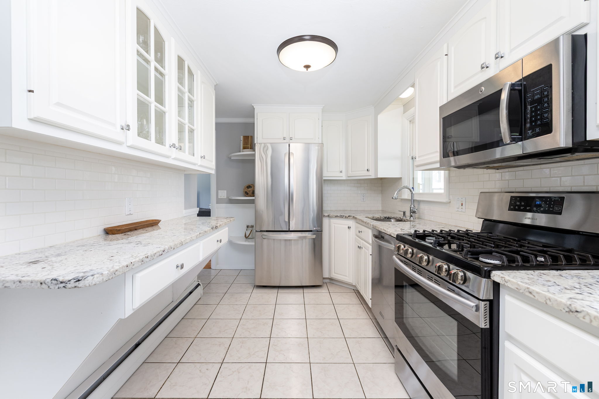 14 Fennwood Circle Newington CT 06111