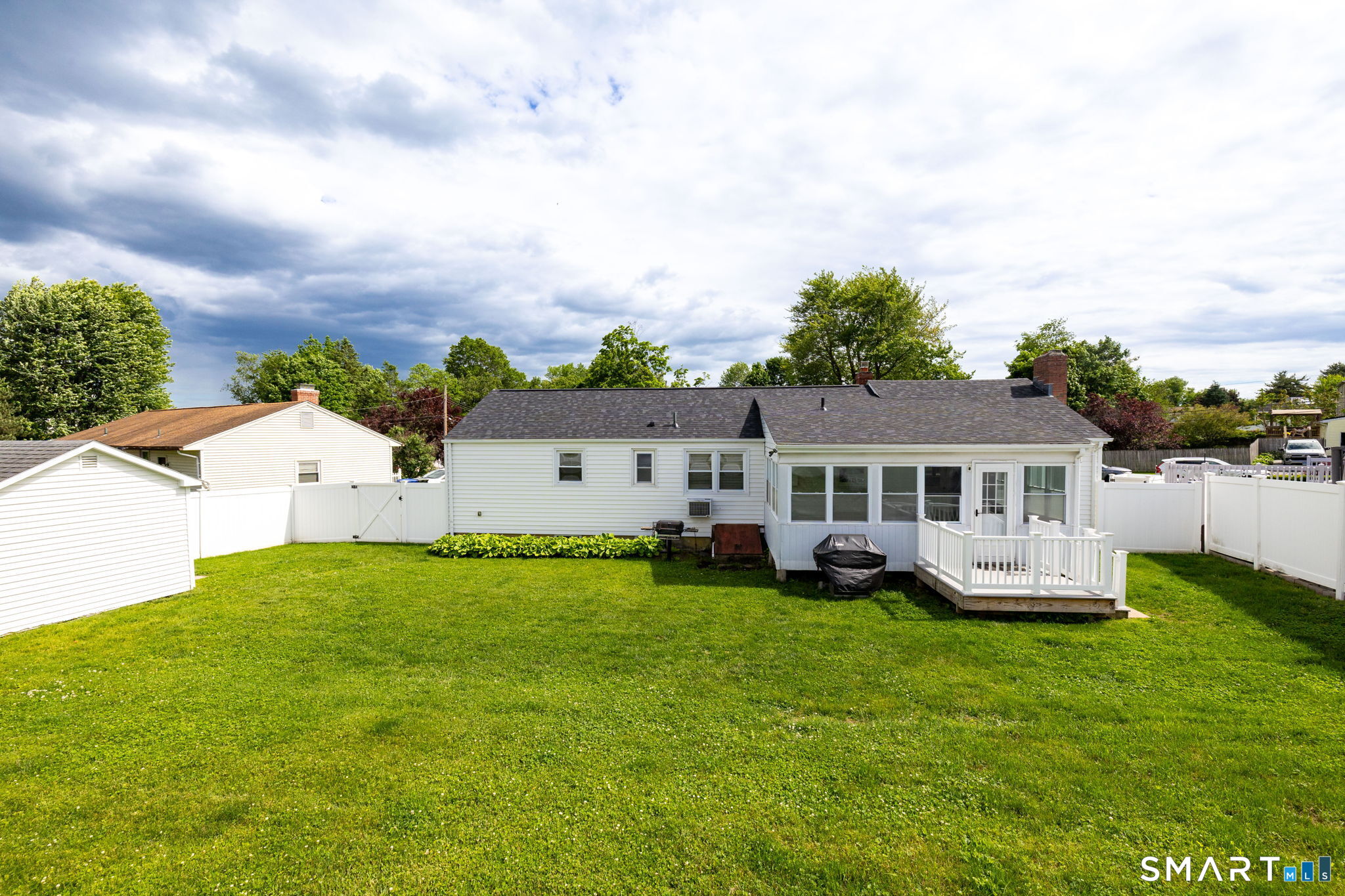 14 Fennwood Circle Newington CT 06111