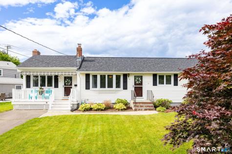 14 Fennwood Circle Newington CT 06111