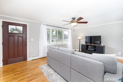 14 Fennwood Circle Newington CT 06111