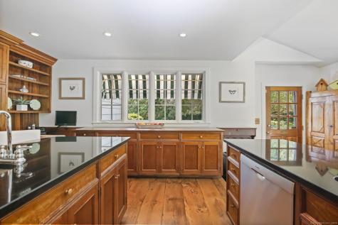 216 Hillspoint Road Westport CT 06880