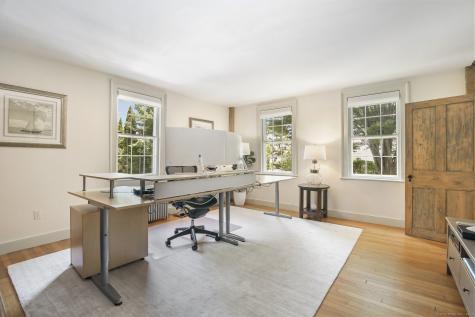 216 Hillspoint Road Westport CT 06880