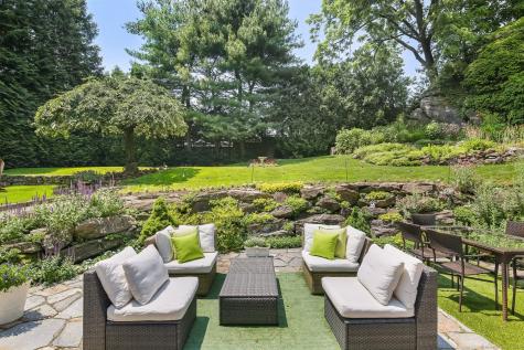 216 Hillspoint Road Westport CT 06880