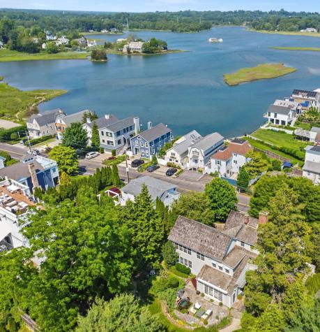 216 Hillspoint Road Westport CT 06880