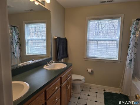 30 Commodore Hull Drive Derby CT 06418