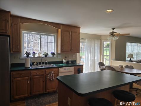 30 Commodore Hull Drive Derby CT 06418