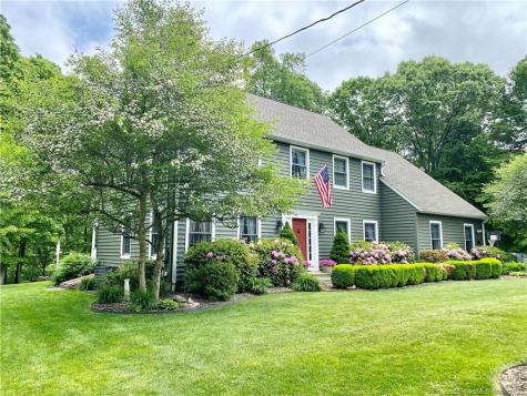 51 Post Falls Lane Hamden CT 06518