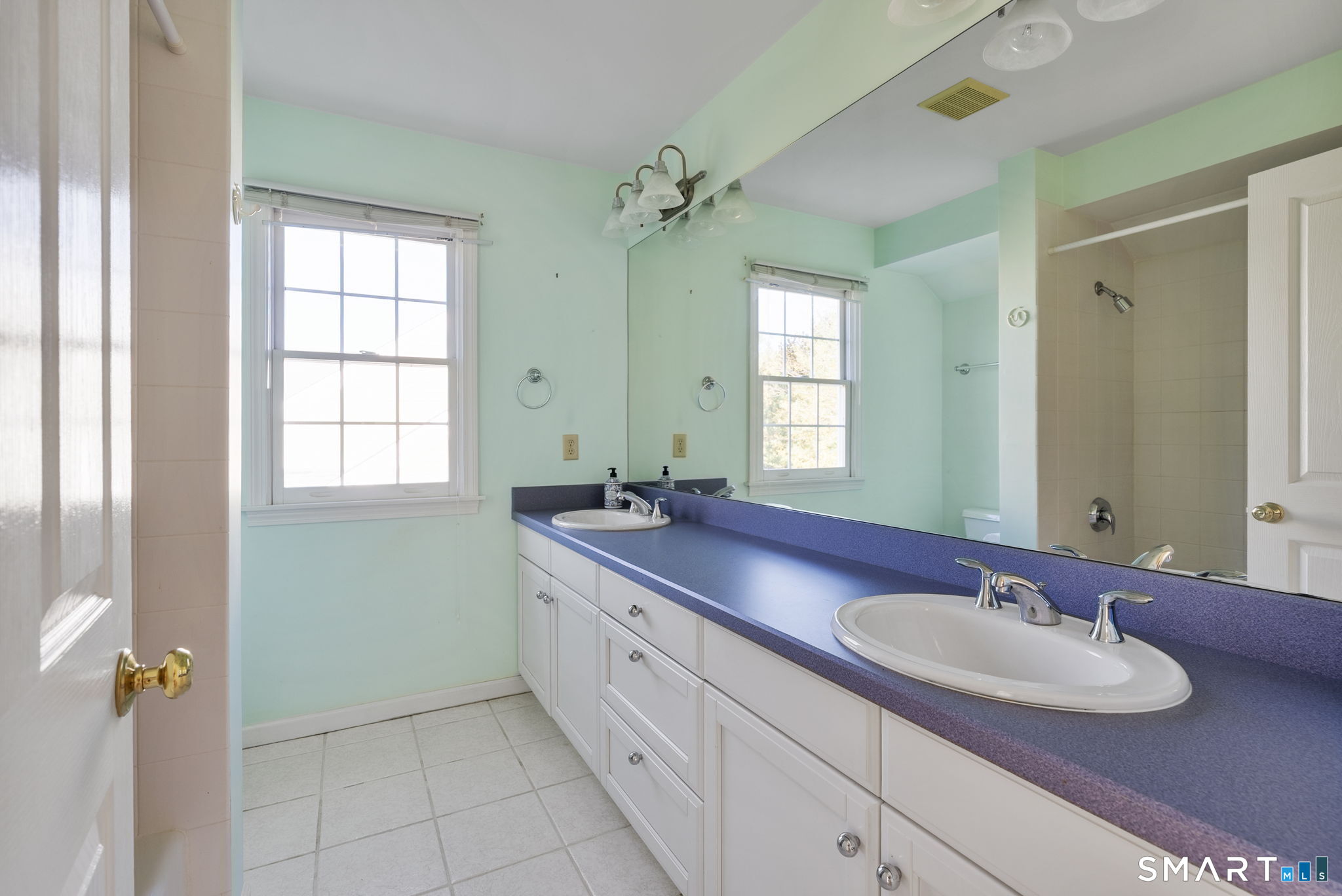 7 Lord Brook Cromwell CT 06416