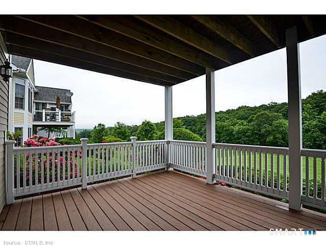 7 Lord Brook Cromwell CT 06416