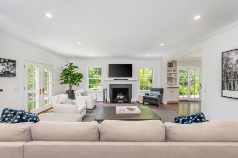 1 Fox Hill Lane Darien CT 06820