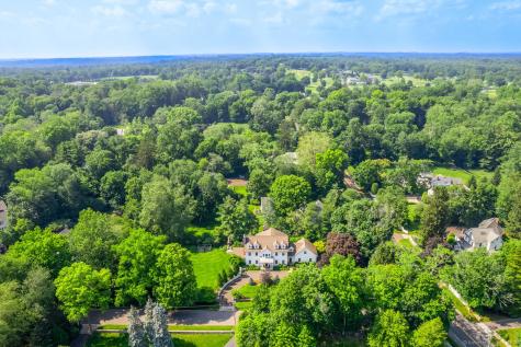 1 Fox Hill Lane Darien CT 06820