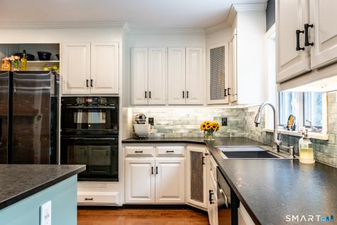 98 Dean Road East Lyme CT 06333