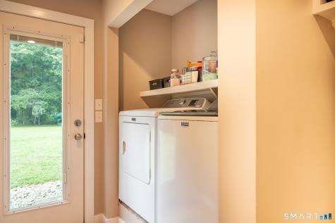 98 Dean Road East Lyme CT 06333