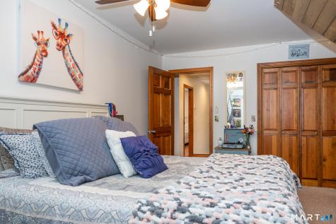 98 Dean Road East Lyme CT 06333