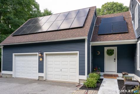 98 Dean Road East Lyme CT 06333