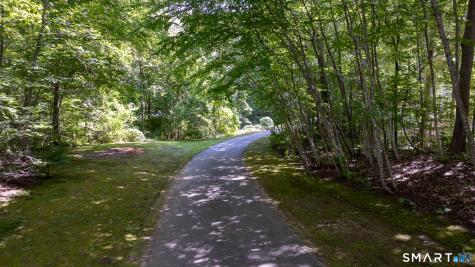 98 Dean Road East Lyme CT 06333