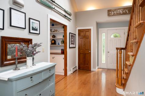 98 Dean Road East Lyme CT 06333