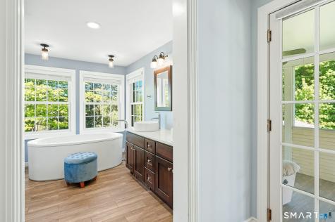 80 Anawan Avenue Middlebury CT 06762