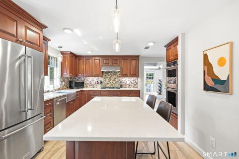 80 Anawan Avenue Middlebury CT 06762