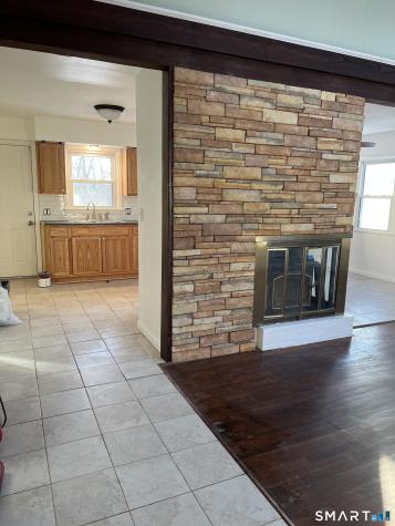 4 North Glenwoods Road Ledyard CT 06335