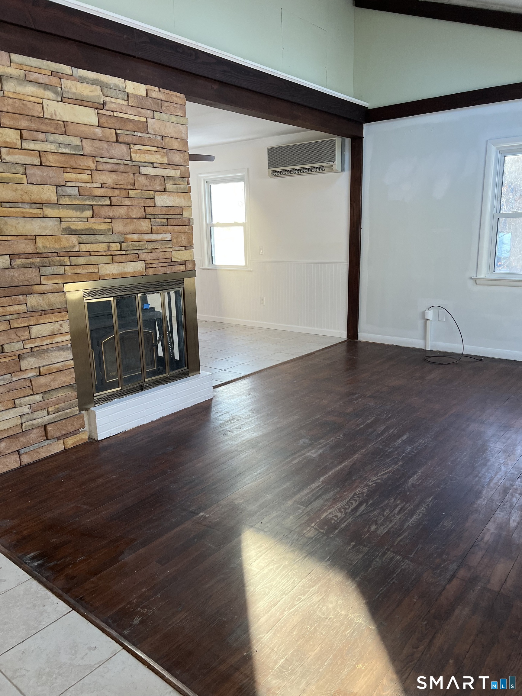 4 North Glenwoods Road Ledyard CT 06335