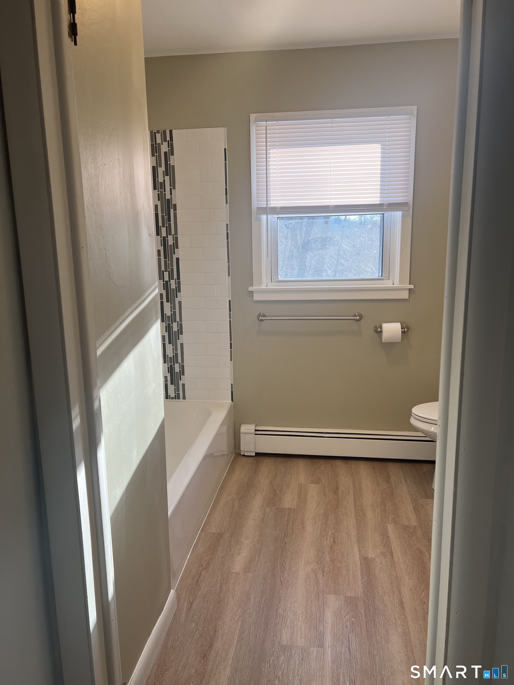 4 North Glenwoods Road Ledyard CT 06335