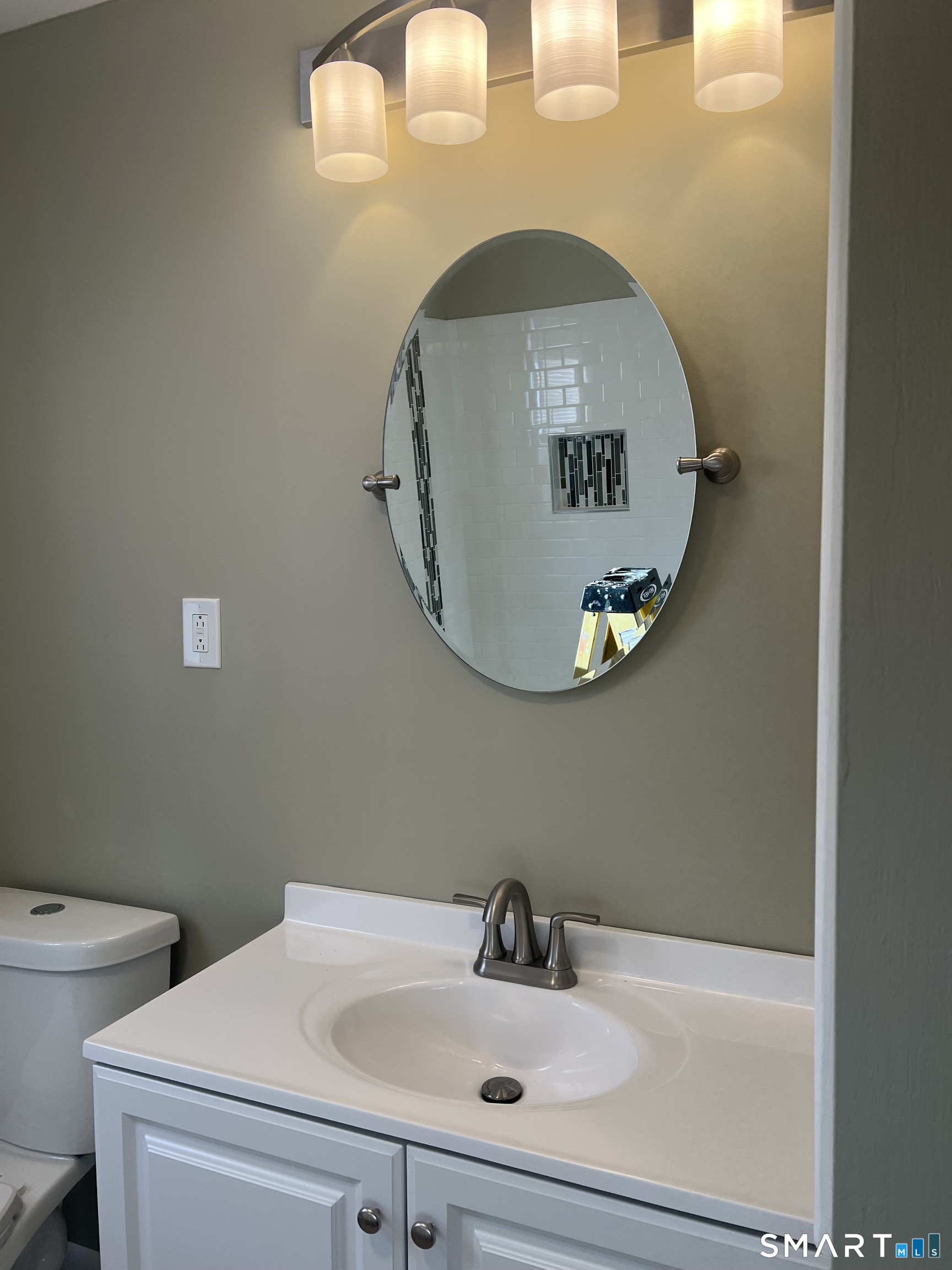 4 North Glenwoods Road Ledyard CT 06335