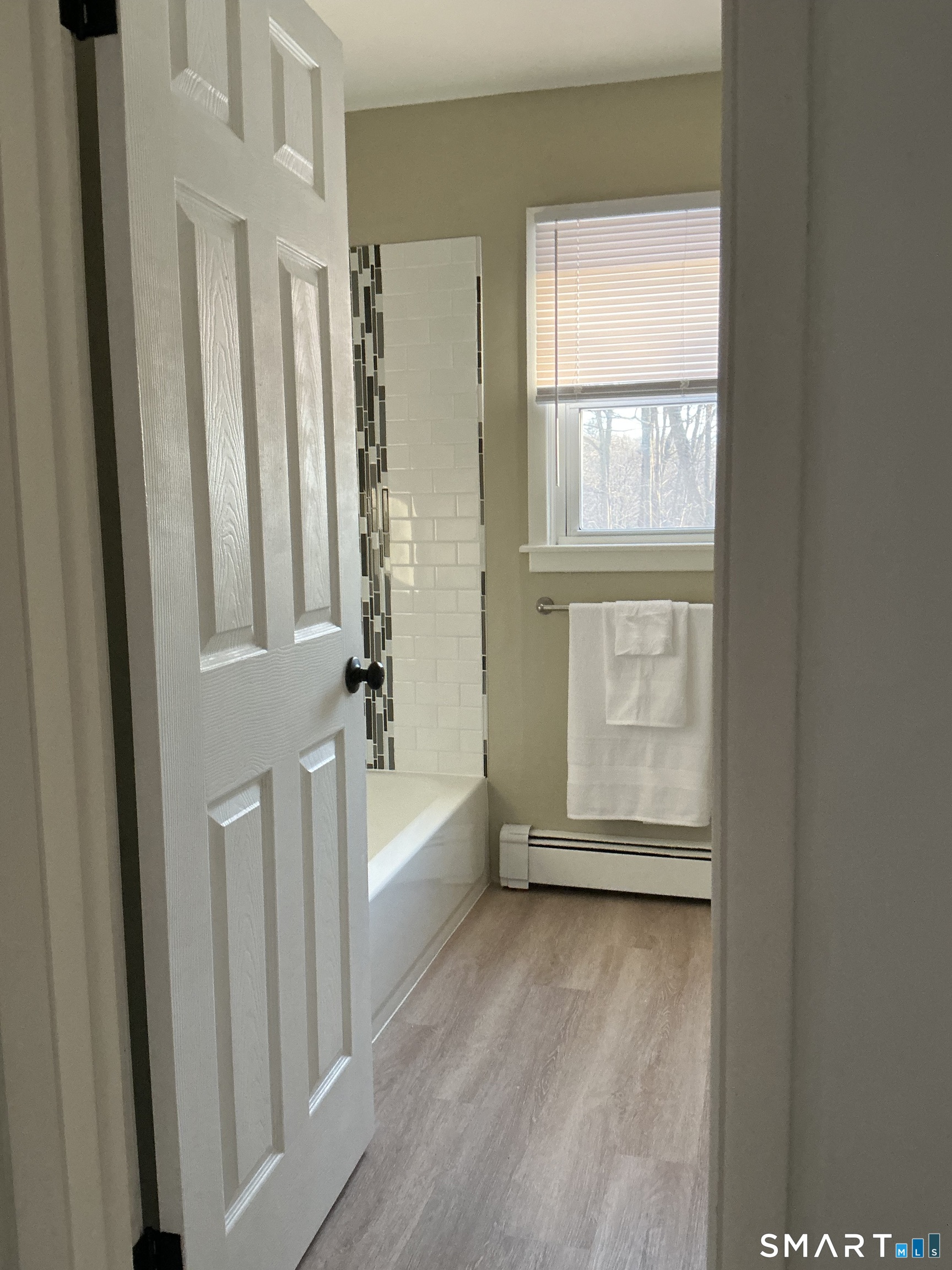 4 North Glenwoods Road Ledyard CT 06335