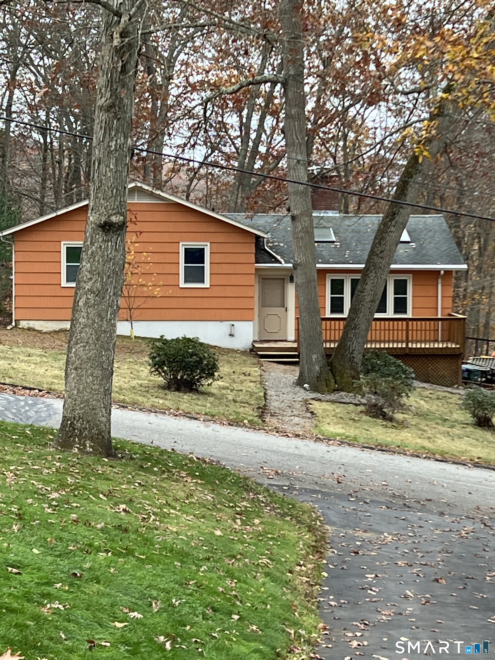 4 North Glenwoods Road Ledyard CT 06335
