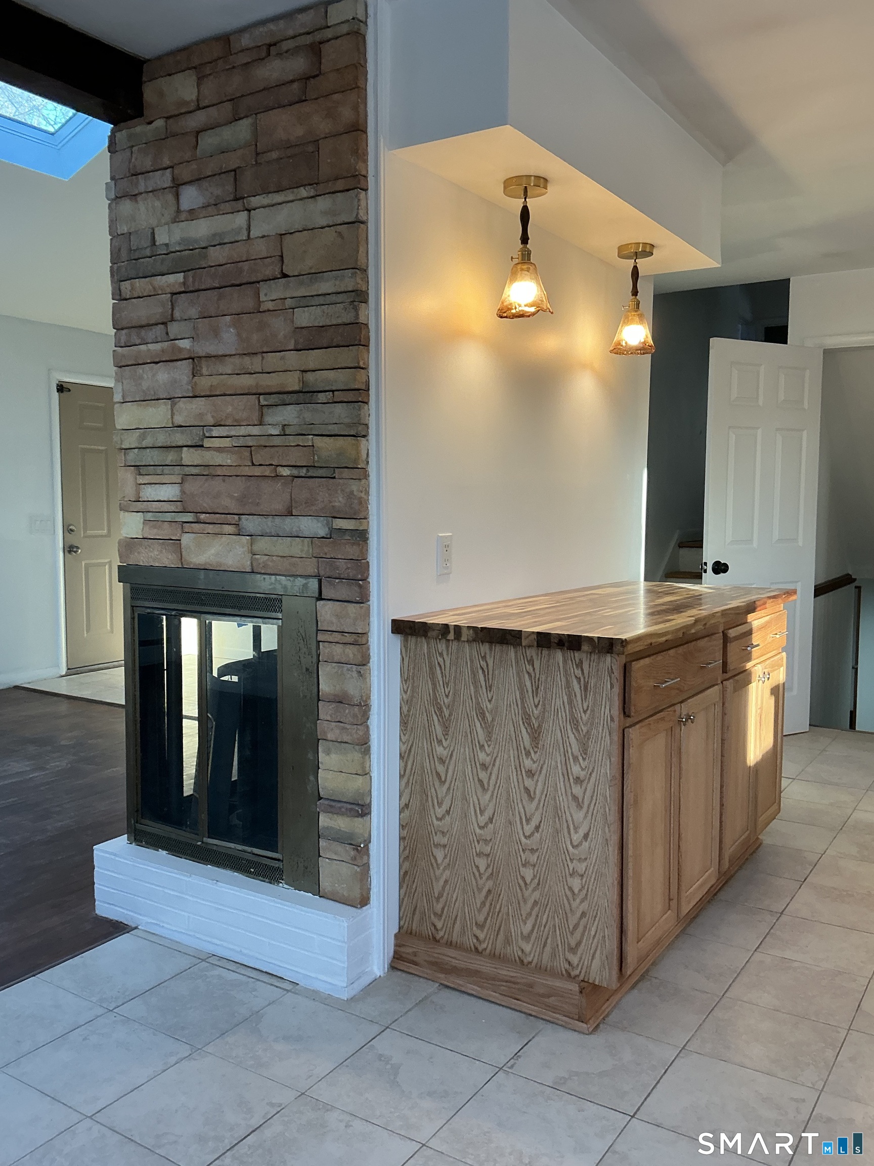 4 North Glenwoods Road Ledyard CT 06335
