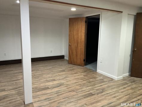 4 North Glenwoods Road Ledyard CT 06335