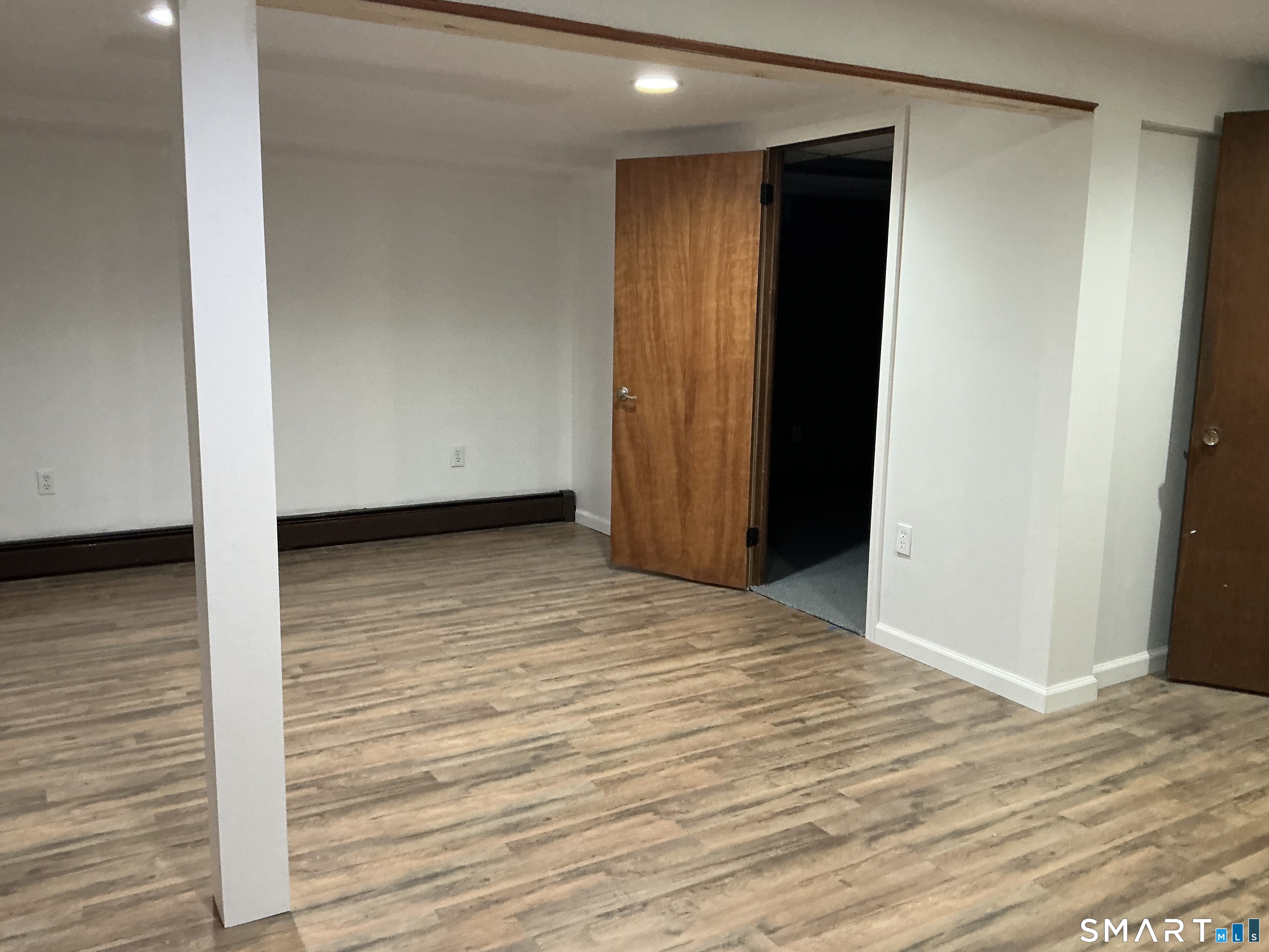 4 North Glenwoods Road Ledyard CT 06335
