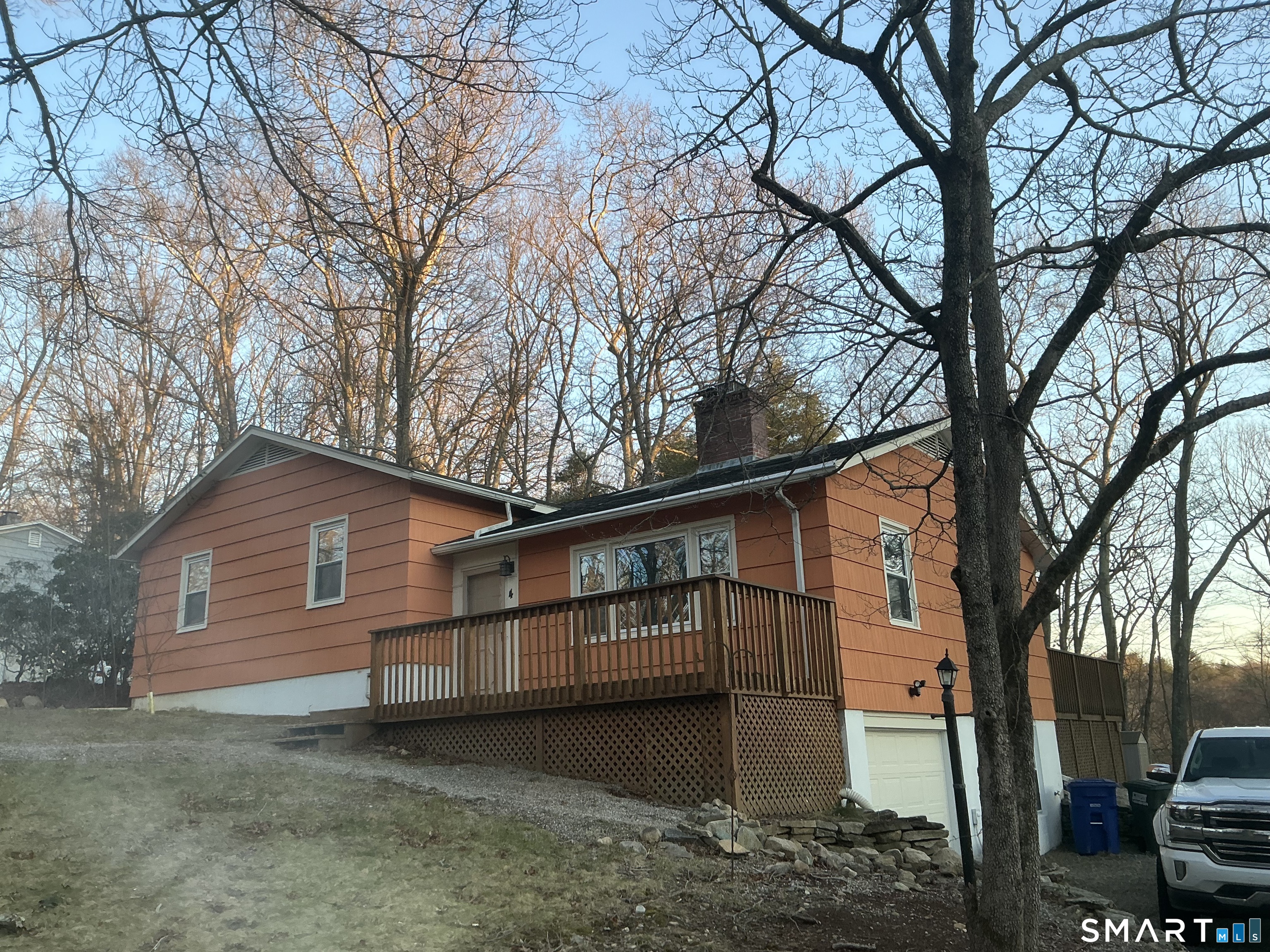 4 North Glenwoods Road Ledyard CT 06335