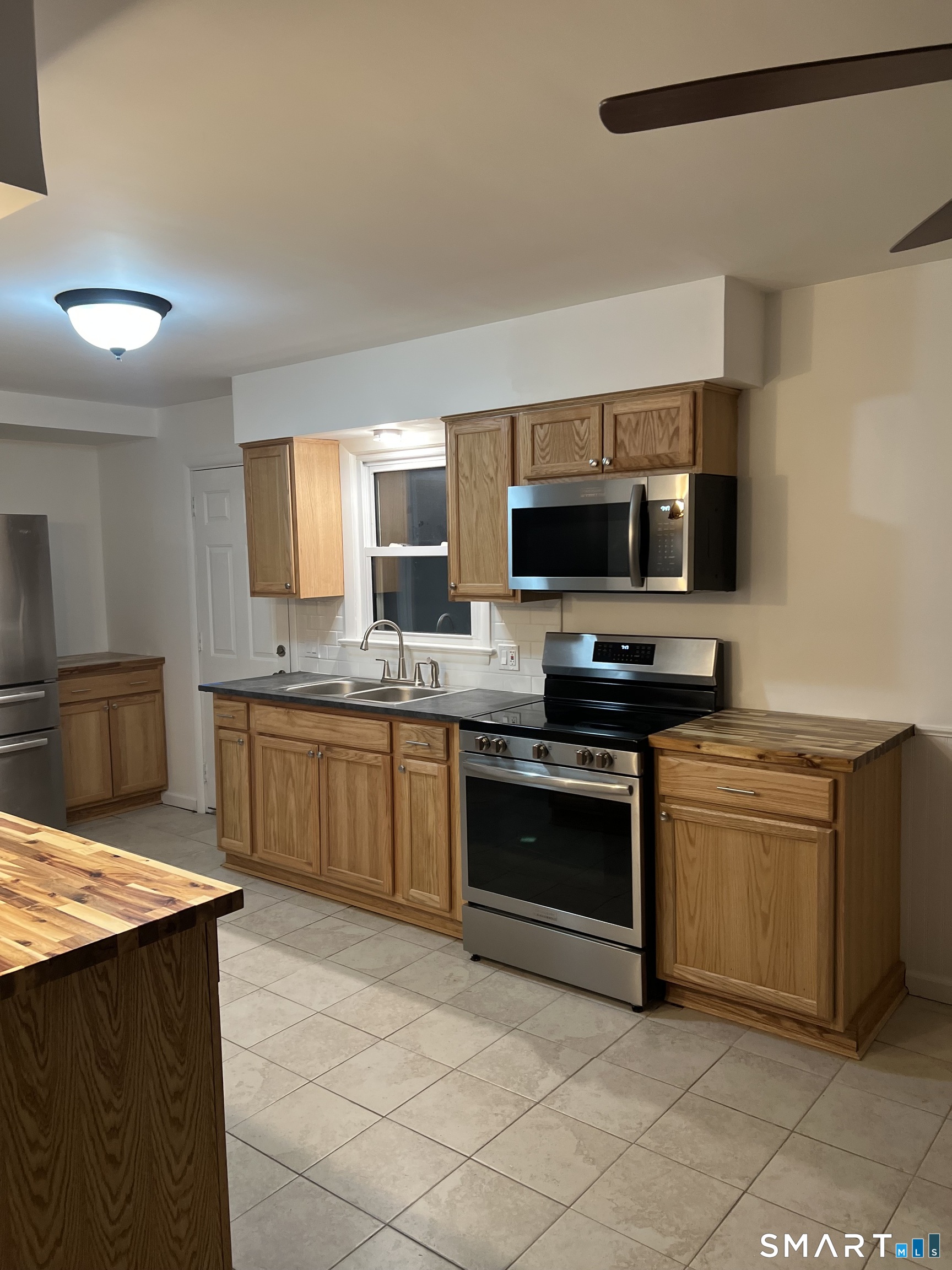 4 North Glenwoods Road Ledyard CT 06335