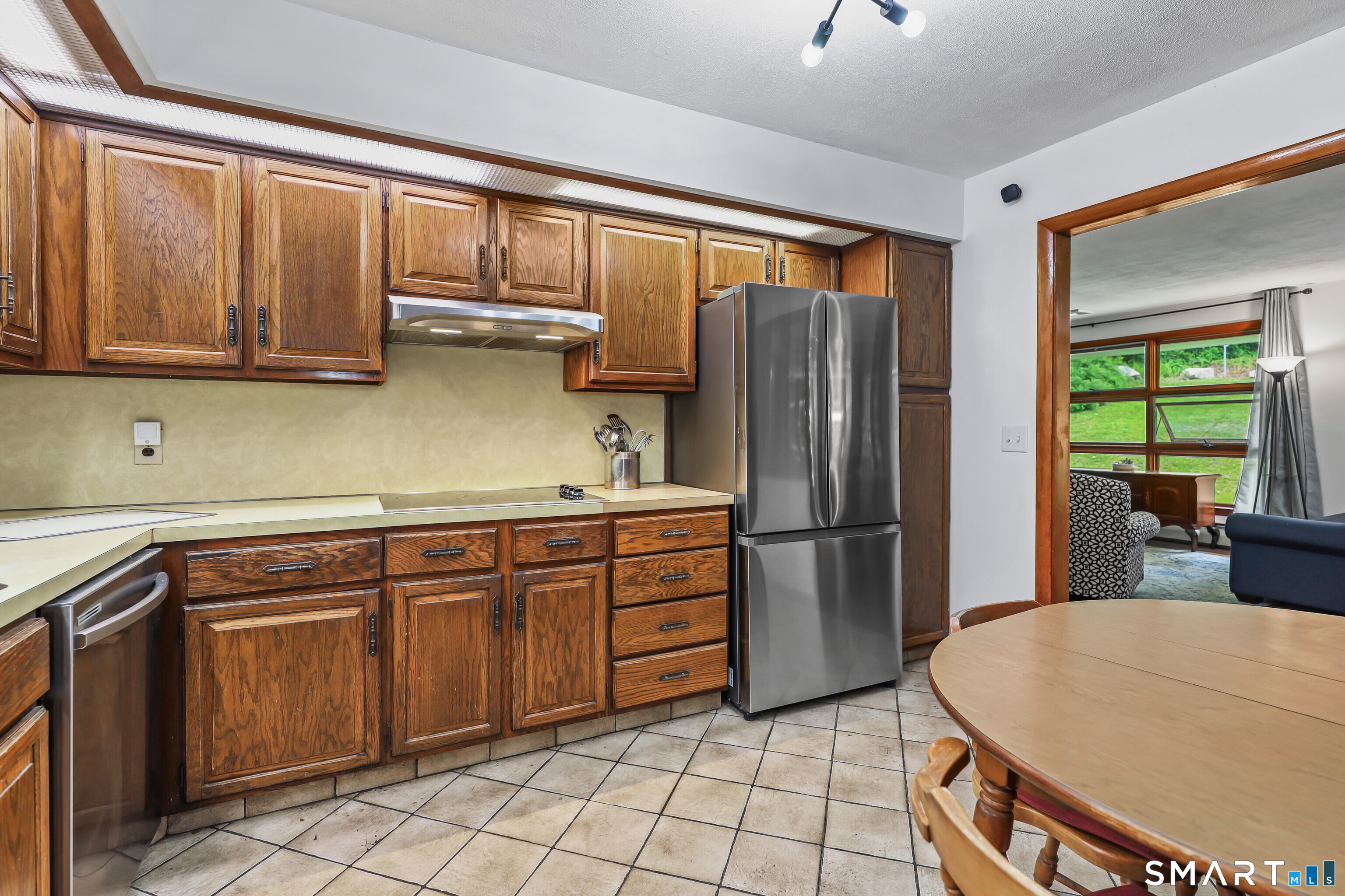 37 Anella Drive Bethany CT 06524