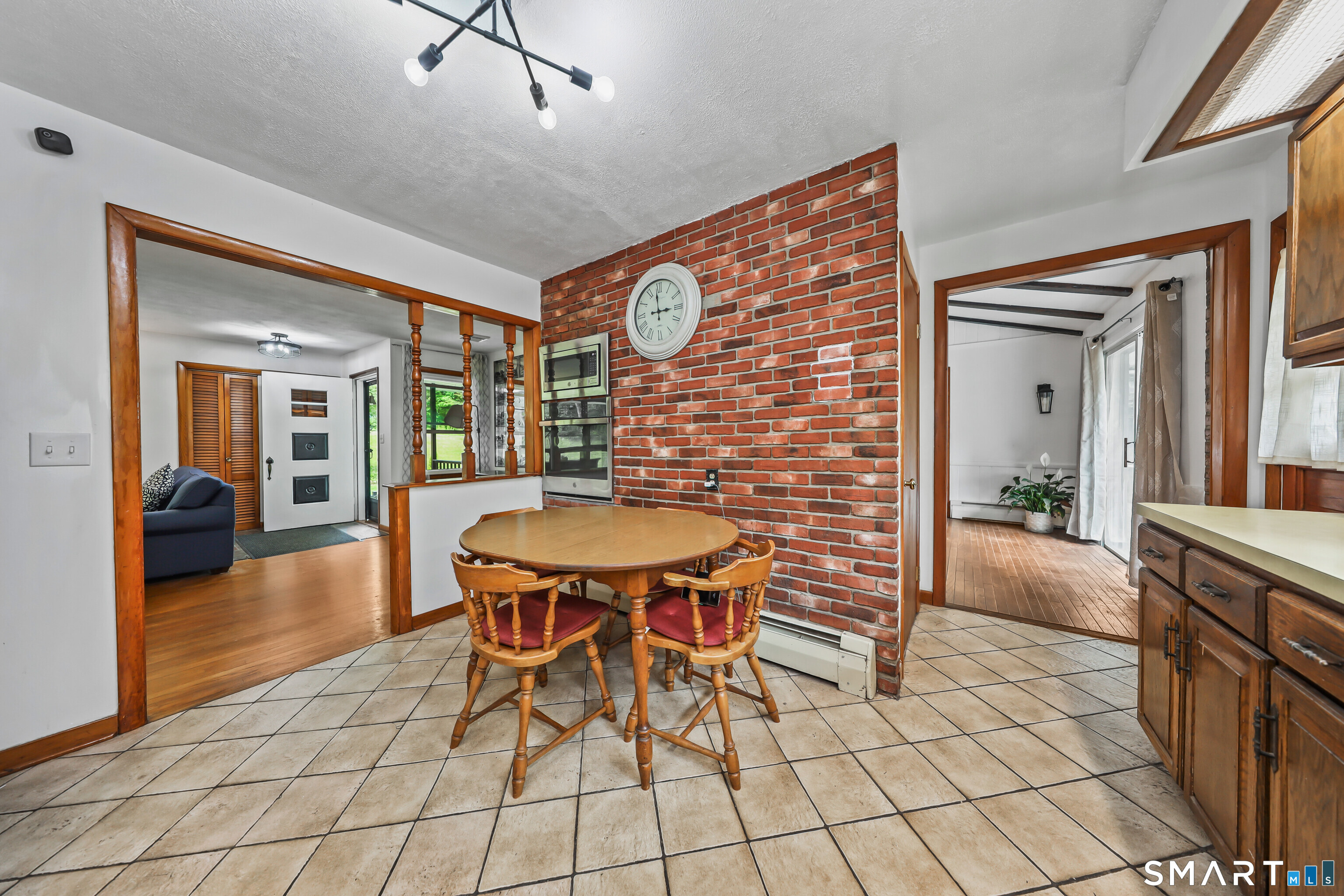 37 Anella Drive Bethany CT 06524