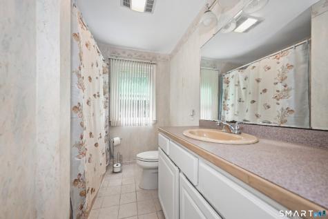 37 Anella Drive Bethany CT 06524
