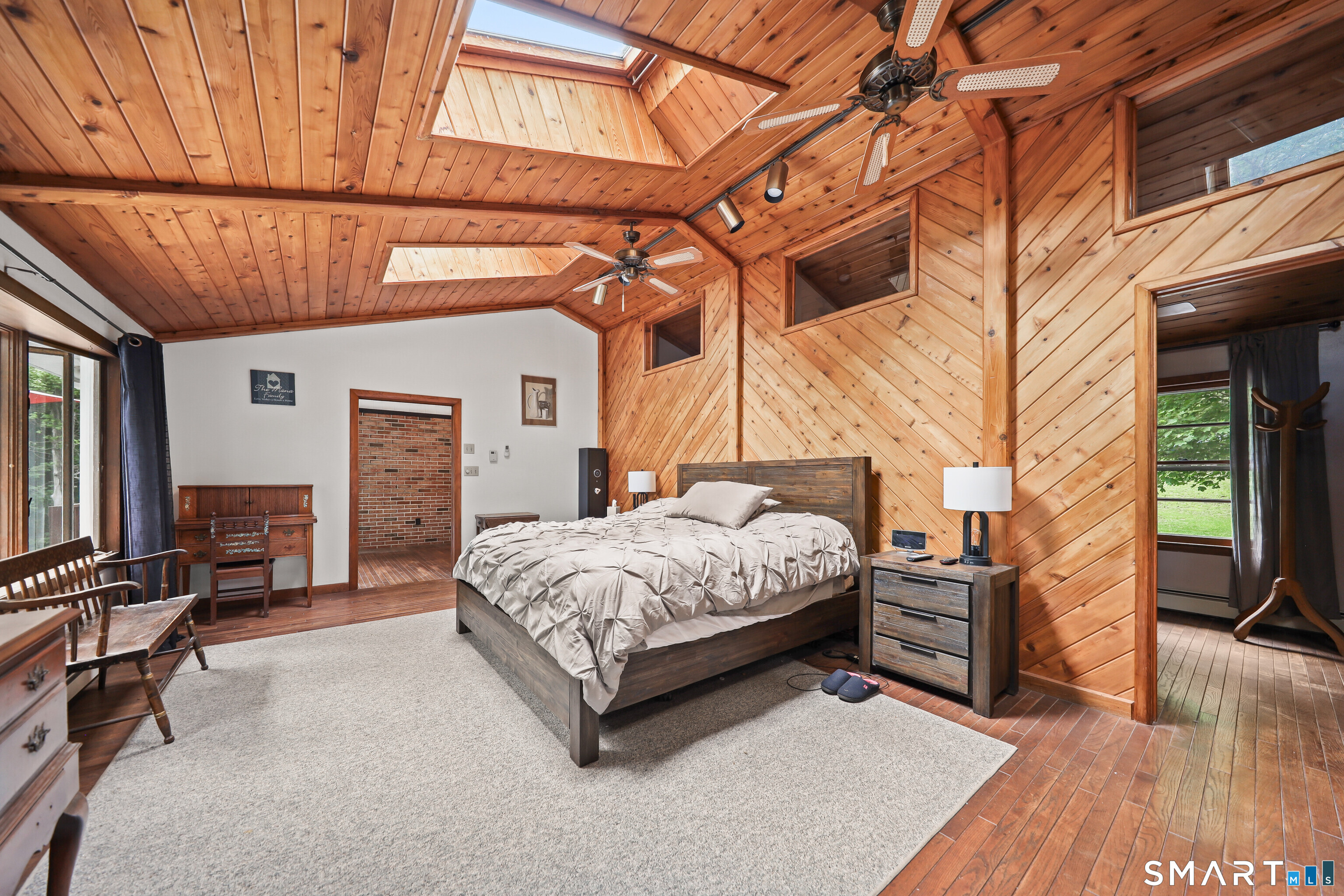 37 Anella Drive Bethany CT 06524